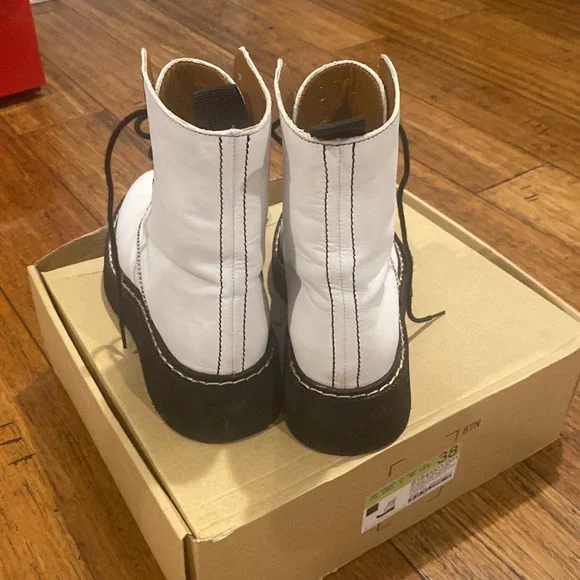 Zara white chunky lace up boots - Picture 3 of 9